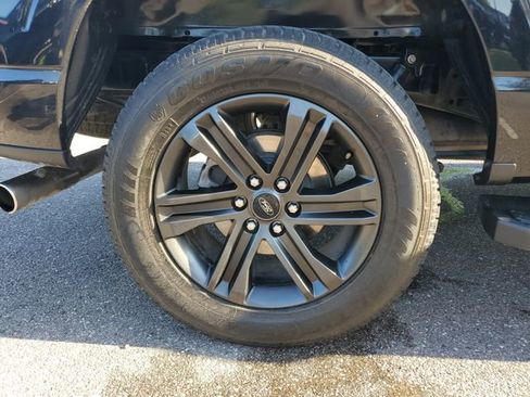 Used 2022 Ford F150 XLT w/ Equipment Group 302A High RWD image 5