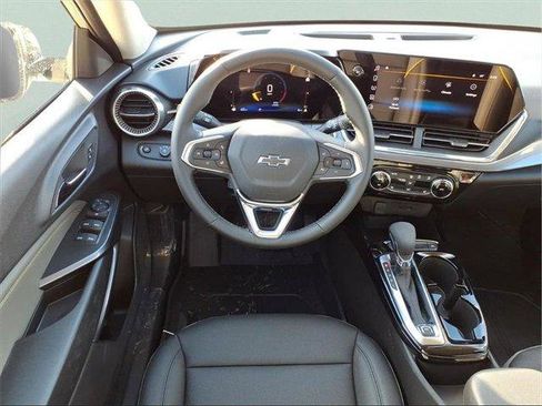 New 2026 Chevrolet Trax ACTIV w/ Driver Confidence Package image 12