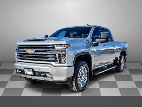 Used 2023 Chevrolet Silverado 3500 High Country w/ Technology Package image 3