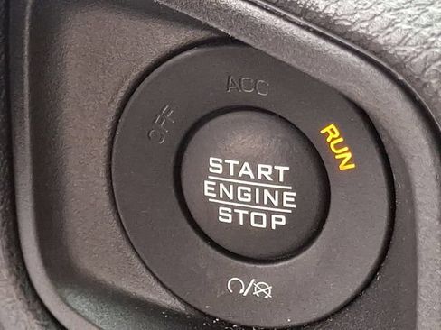 Used 2024 Jeep Wrangler Unlimited Sport AWD/4WD image 25