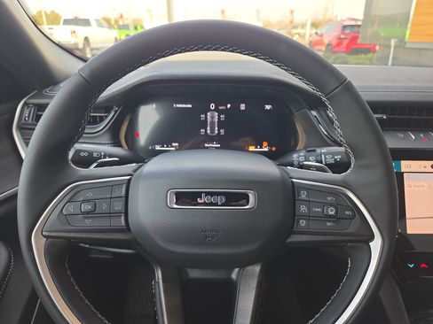 New 2026 Jeep Grand Cherokee Limited w/ Limited Altitude Package image 8