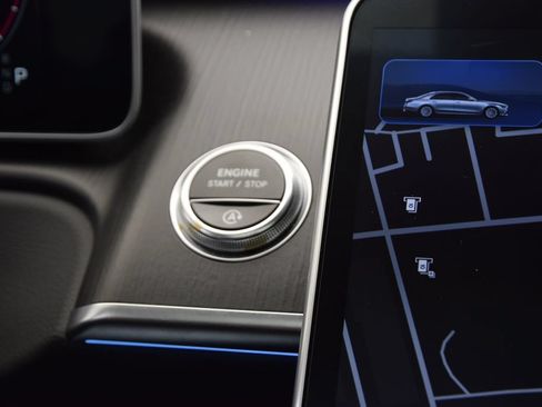 Certified 2023 Mercedes-Benz S 500 4MATIC image 32