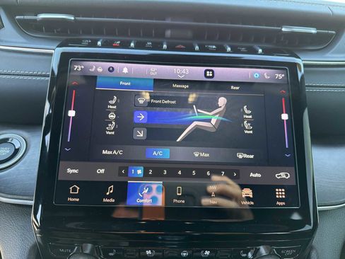 Used 2021 Jeep Grand Cherokee L Overland w/ Luxury Tech Group IV image 6