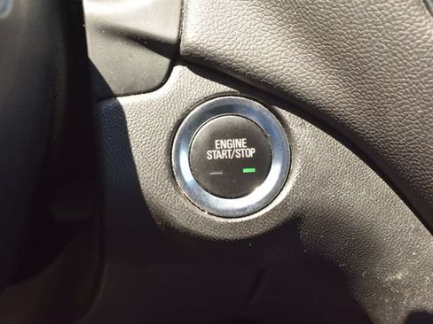 Used 2020 Chevrolet Equinox LT AWD/4WD image 25