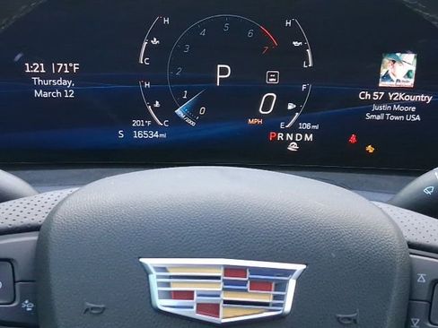 Used 2025 Cadillac XT4 Sport image 12