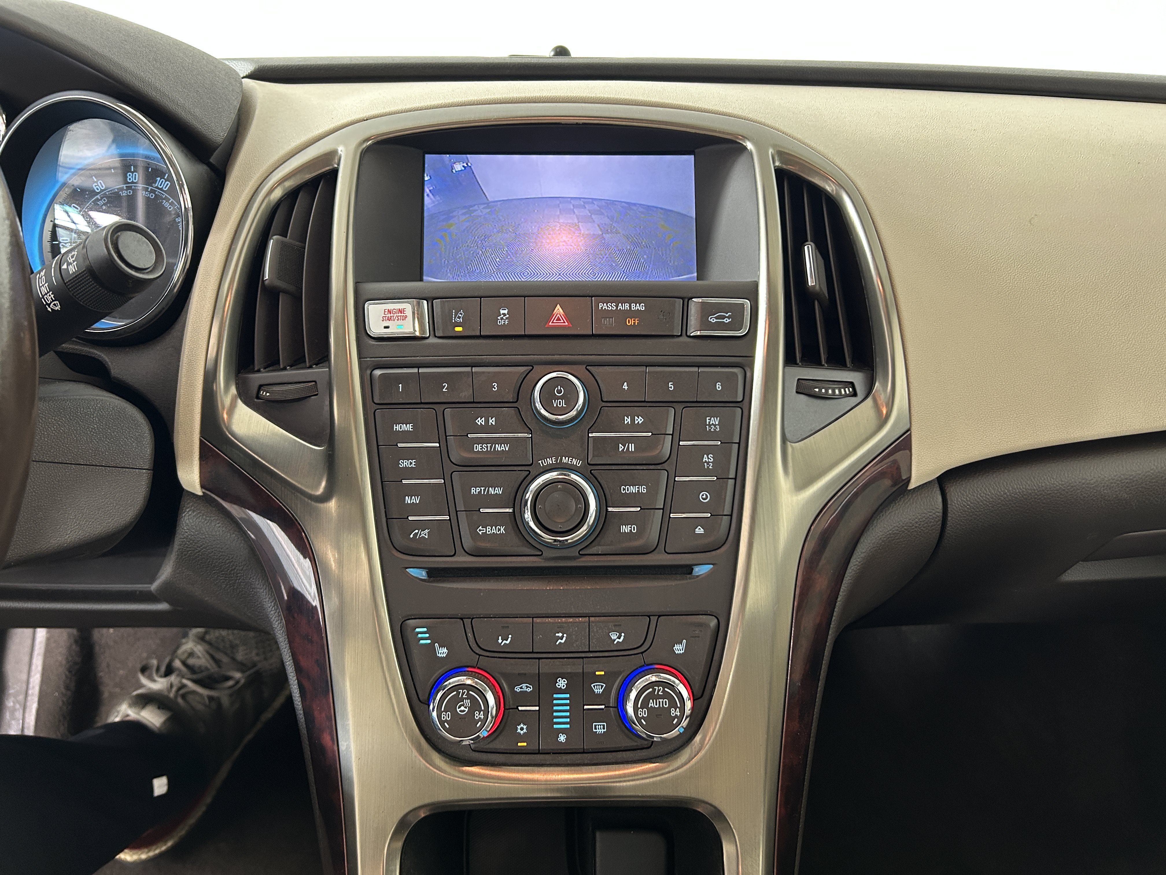 Used 2014 Buick Verano Leather FWD image 17