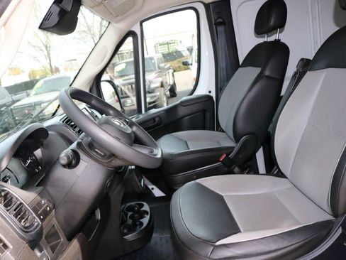 Used 2024 RAM ProMaster 2500 w/ Convenience Group FWD image 26