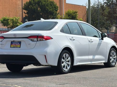 Certified 2025 Toyota Corolla LE FWD image 4