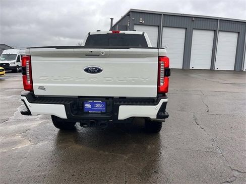 Used 2024 Ford F250 Lariat w/ Sport Appearance Package image 4