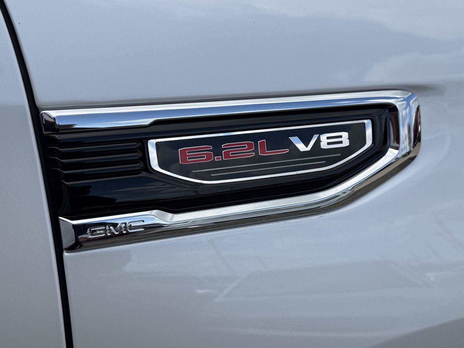 Used 2024 GMC Sierra 1500 Denali AWD/4WD image 12