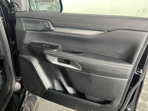 Used 2024 Ford Ranger Lariat w/ FX4 Off-Road Package image 16