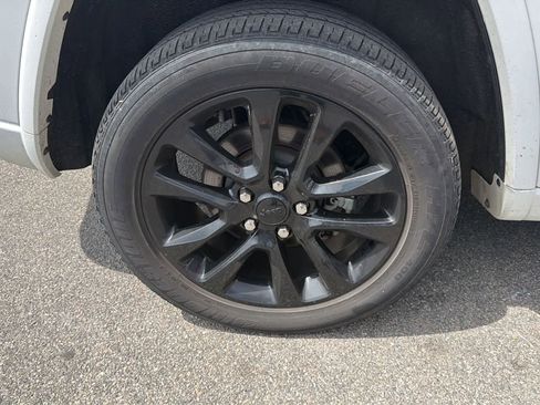 Used 2021 Jeep Grand Cherokee Laredo X AWD/4WD image 22