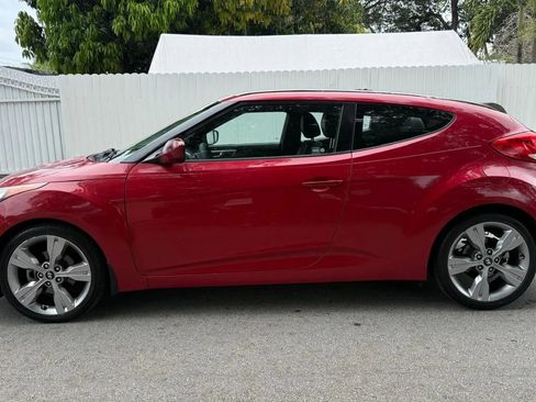 Used 2016 Hyundai Veloster w/ Option Group 02 FWD image 3