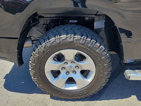 Used 2022 RAM 1500 Big Horn AWD/4WD image 7