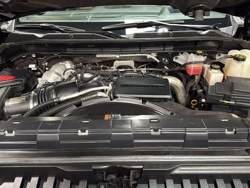 Used 2024 GMC Sierra 2500 AT4 w/ Technology Package AWD/4WD image 38