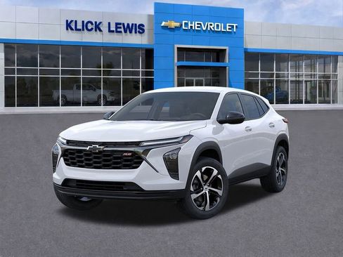 New 2026 Chevrolet Trax RS w/ Driver Confidence Package image 6