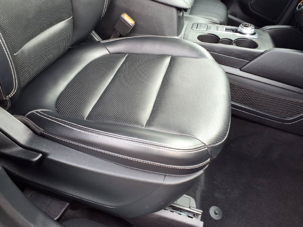 Used 2020 Ford Escape SEL FWD image 18