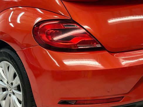 Used 2017 Volkswagen Beetle 1.8T S image 12