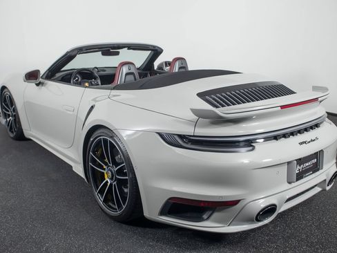 Used 2022 Porsche 911 Turbo S w/ 911 Turbo Sportdesign Package AWD/4WD image 9
