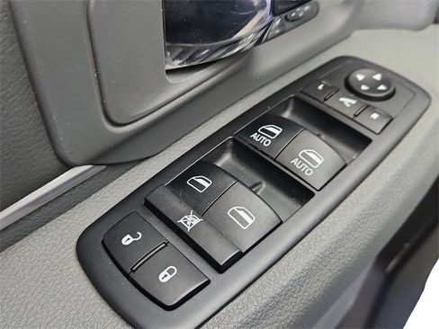 Used 2019 RAM 1500 Classic Warlock image 18