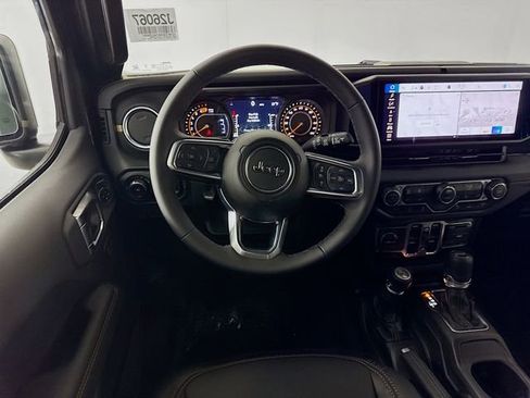 New 2026 Jeep Wrangler Unlimited Sahara AWD/4WD image 21