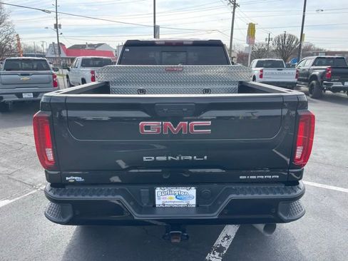 Used 2023 GMC Sierra 3500 Denali image 7