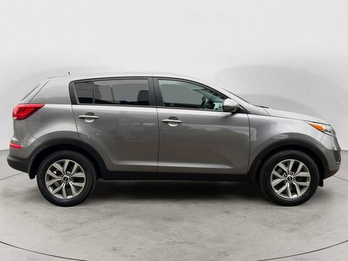 Used 2016 Kia Sportage LX FWD image 4