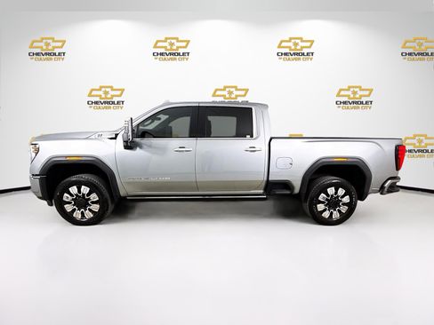 Used 2024 GMC Sierra 2500 Denali w/ Denali Reserve Package AWD/4WD image 4