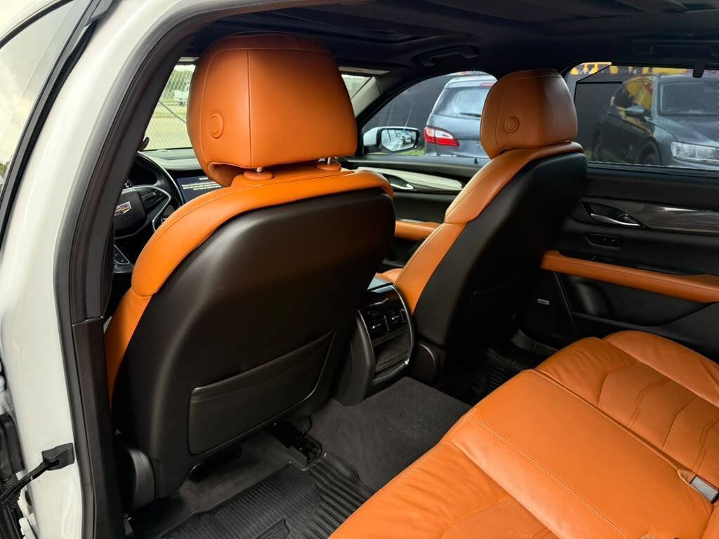 Used 2018 Cadillac CT6 Luxury RWD image 24