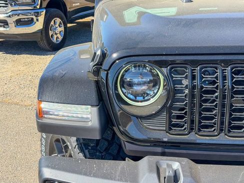 New 2026 Jeep Gladiator Willys image 5