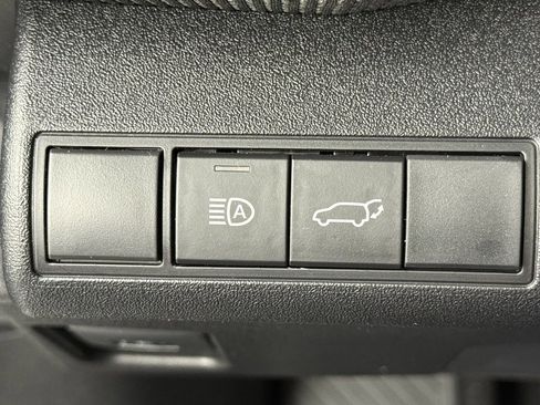 Used 2023 Toyota bZ4X Limited image 25