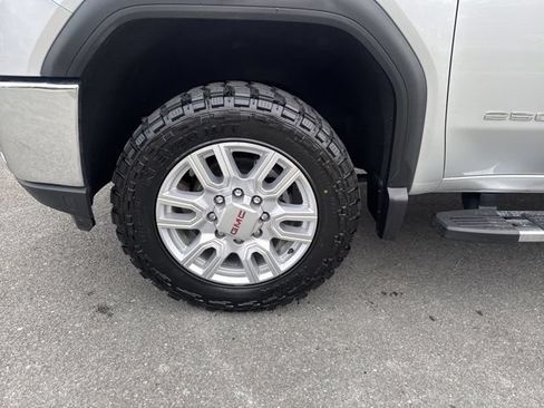 Used 2021 GMC Sierra 2500 SLT w/ SLT Premium Package AWD/4WD image 13