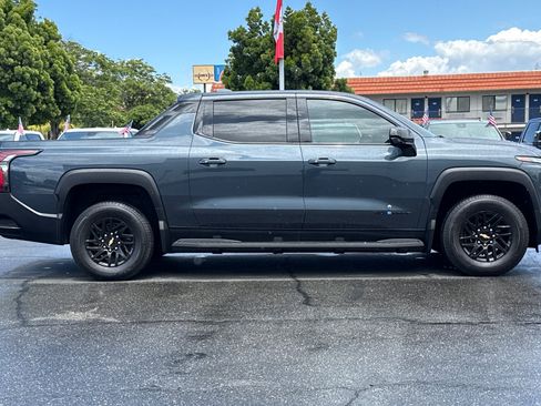 Used 2026 Chevrolet Silverado EV LT AWD/4WD image 3