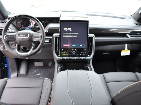 New 2026 GMC Yukon XL Elevation image 11