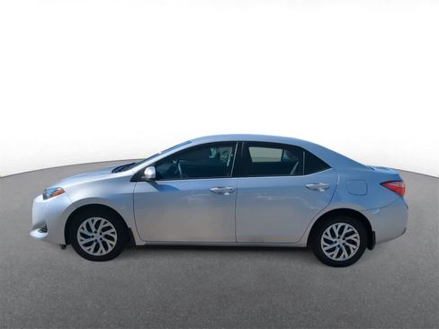 Used 2019 Toyota Corolla LE image 5