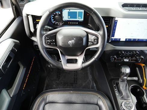 Used 2023 Ford Bronco Badlands AWD/4WD image 17
