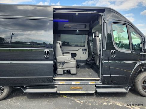 Used 2023 RAM ProMaster 2500 w/ Driver Convenience Group image 51