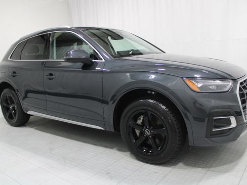 Used 2023 Audi Q5 2.0T Premium w/ Convenience Package AWD/4WD image 4