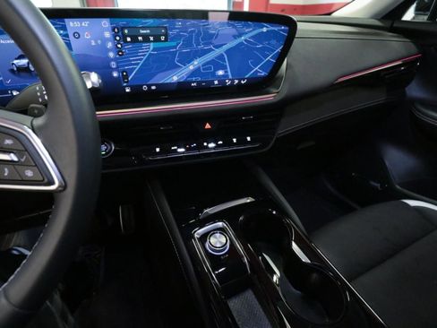 Used 2025 Buick Envision Sport Touring image 13