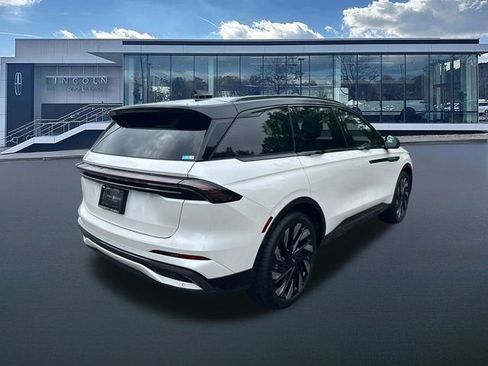New 2026 Lincoln Nautilus Reserve AWD/4WD image 7
