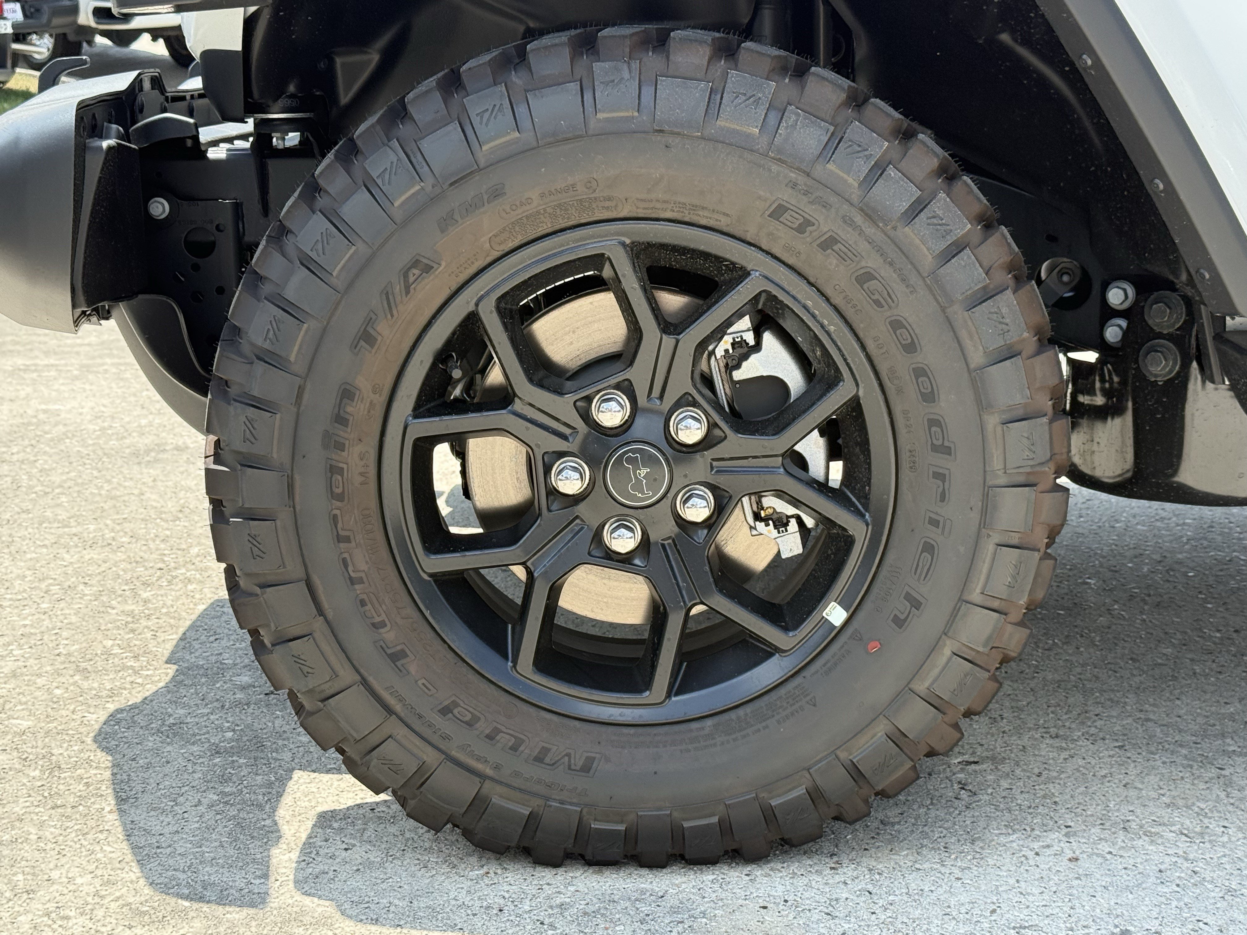 New 2026 Jeep Gladiator Mojave AWD/4WD image 9