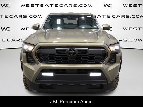 Used 2025 Toyota Tacoma TRD Off-Road image 2