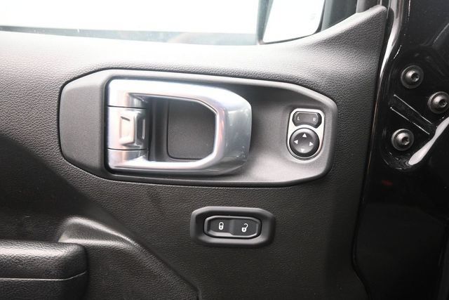 Used 2024 Jeep Gladiator Sport AWD/4WD image 13