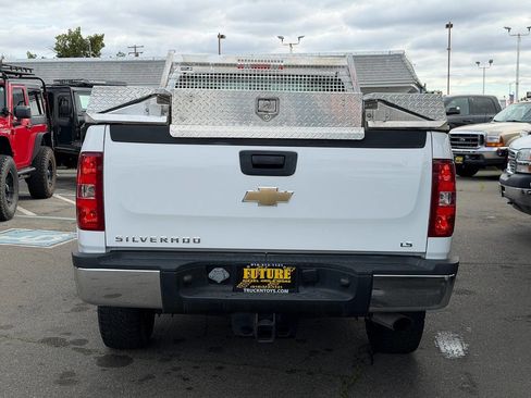 Used 2011 Chevrolet Silverado 2500 W/T image 5