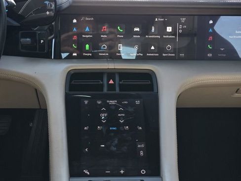 Used 2020 Porsche Taycan 4S image 13