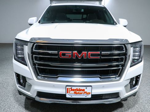 Used 2023 GMC Yukon SLT AWD/4WD image 4