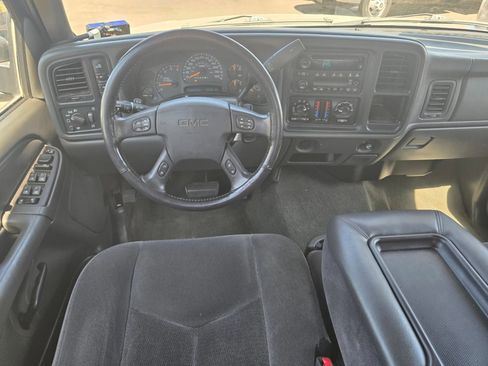 Used 2007 GMC Sierra 2500 SLE w/ Heavy-Duty Power Package image 15