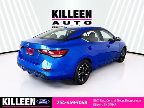 Used 2025 Nissan Sentra SV FWD image 8