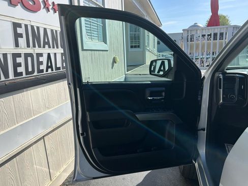 Used 2018 Chevrolet Silverado 1500 LT image 8