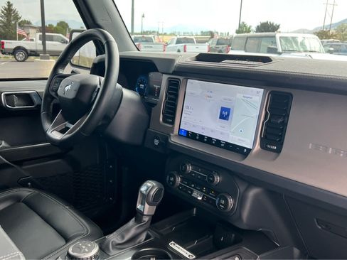 Used 2025 Ford Bronco Outer Banks AWD/4WD image 20